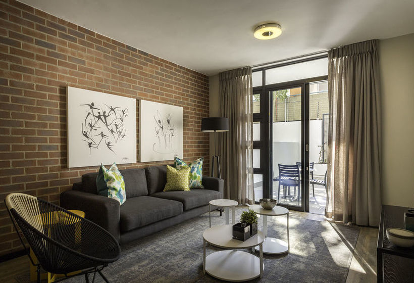 C.a.g The Vantage 12