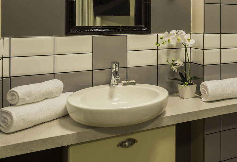 C.a.g The Vantage 16