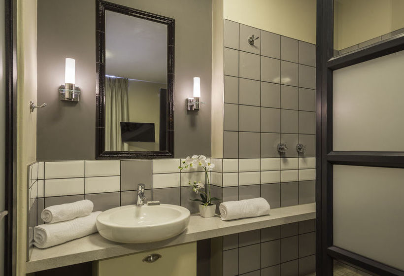 C.a.g The Vantage 17