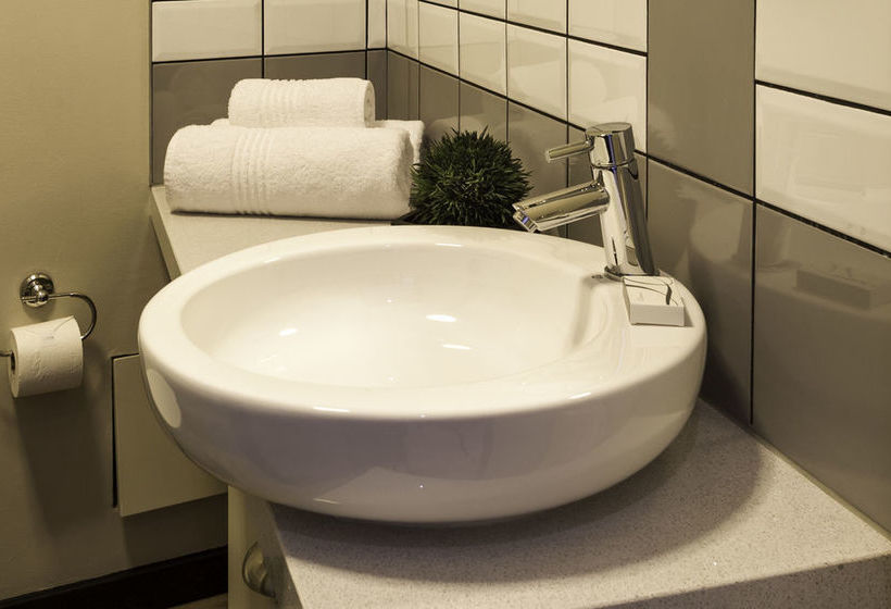 C.a.g The Vantage 18