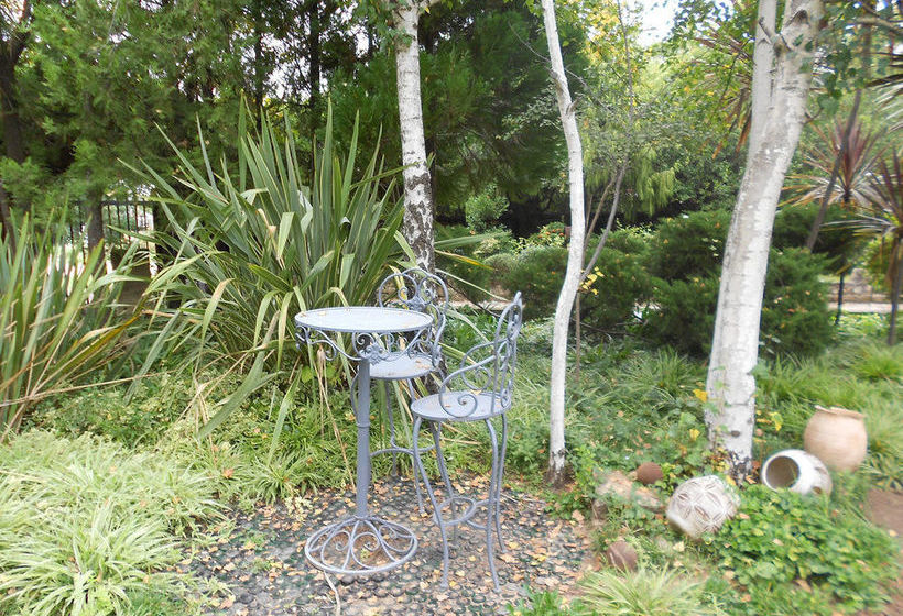 Fort Amity Bed And Breakfast 13