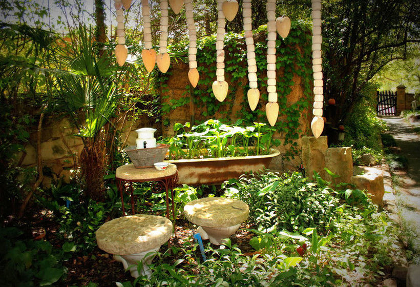 Fort Amity Bed And Breakfast 14