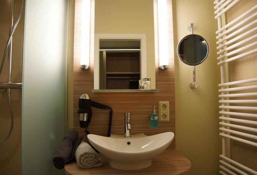 Hotel Am Untersee 12