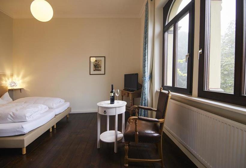 Hotel Heinrichs Bed & Breakfast 15