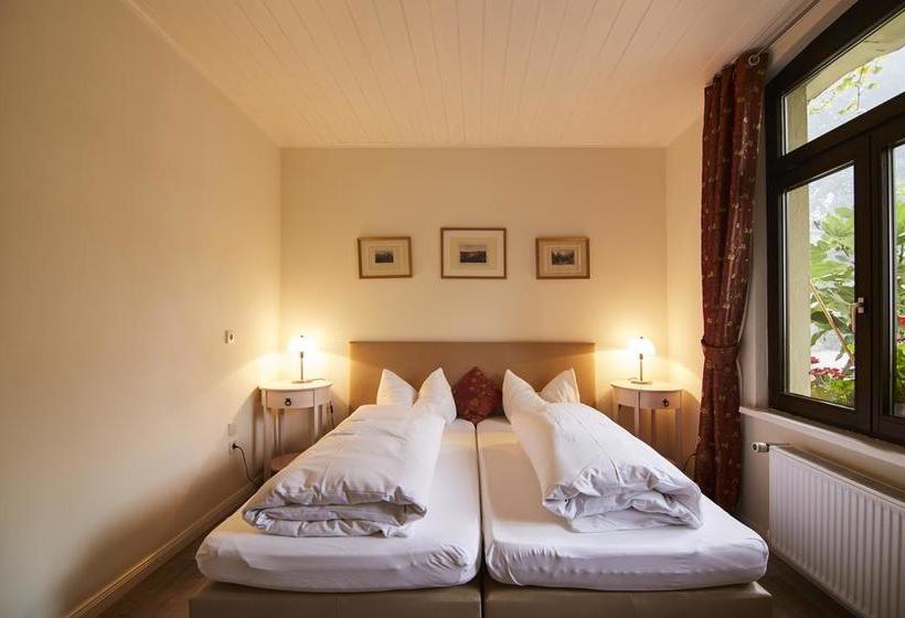 Hotel Heinrichs Bed & Breakfast 17