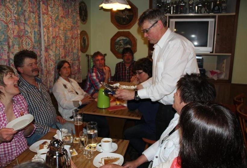 Hotel Gasthaus Zur Waldesruh 13