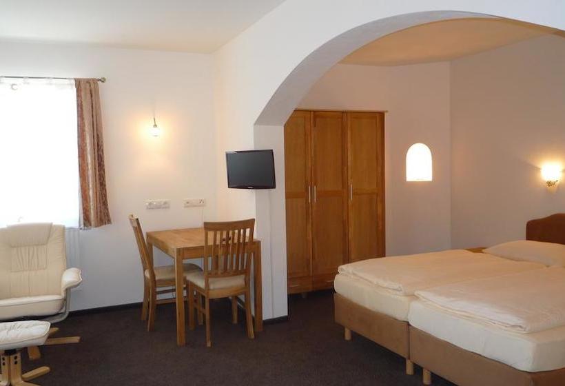 Hotel Echinger Hof 8