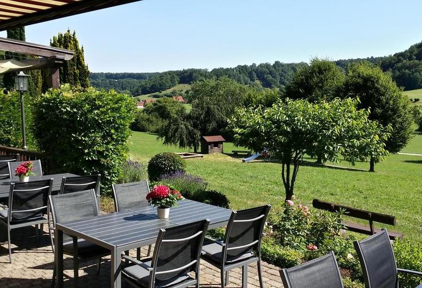 Hotel Landhaus Oberaurach 1