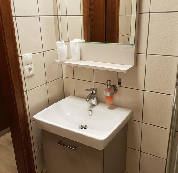 Hotel Landhaus Oberaurach 12