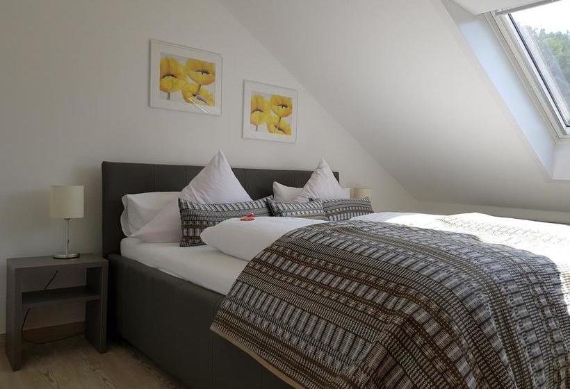 Hotel Landhaus Oberaurach 16