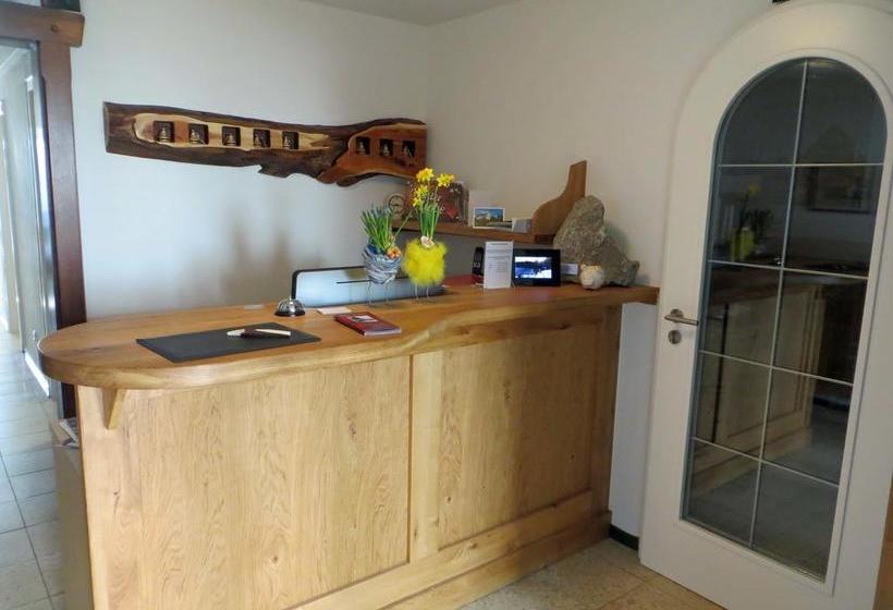 Hotel Pension Windgfäll 8