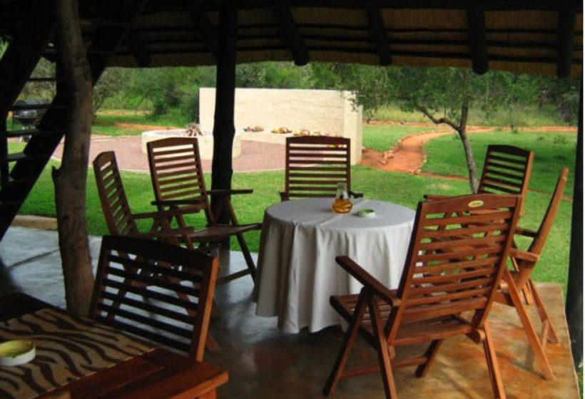 Leselo La Bontshi Lodge 10