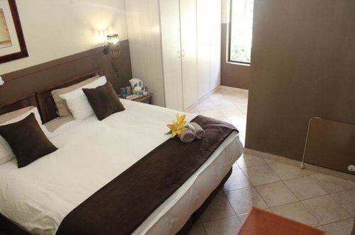 Pension Ibis Place Guest House 10