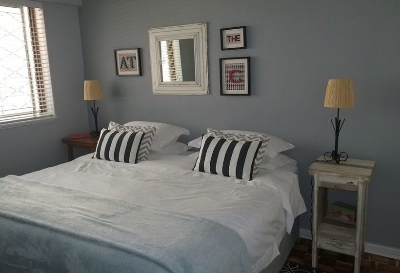 Monaco Gardens Anneline's Self Catering Apartments 2