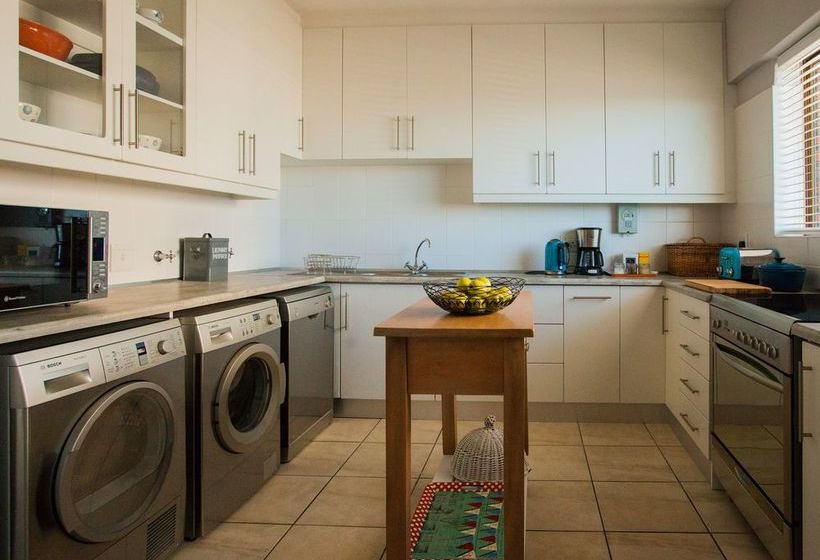 Monaco Gardens Anneline's Self Catering Apartments 5