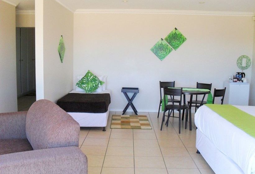 8 Royal Palm Bed & Breakfast 1