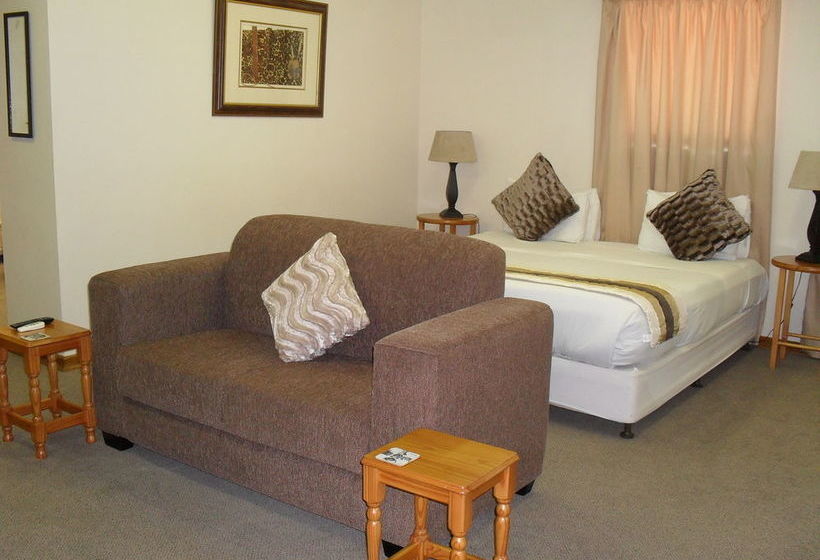 8 Royal Palm Bed & Breakfast 2