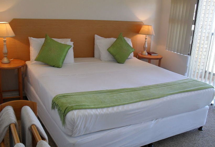 8 Royal Palm Bed & Breakfast 3