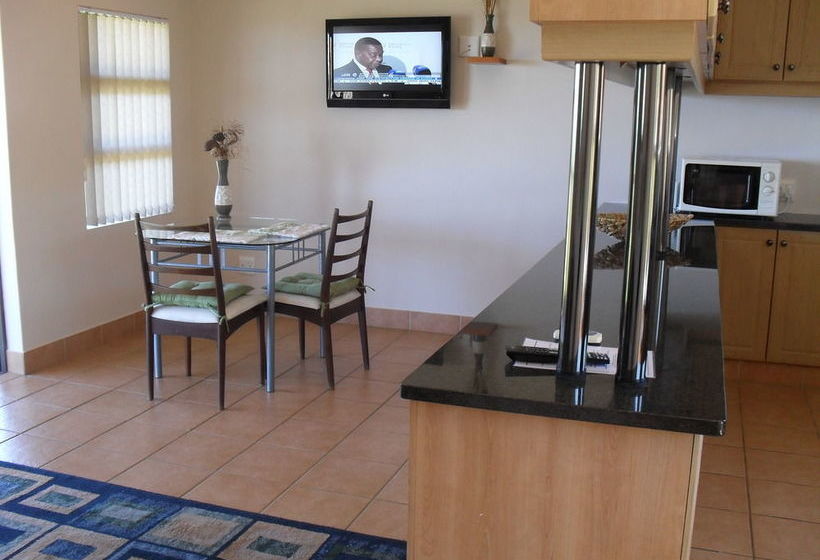 8 Royal Palm Bed & Breakfast 7