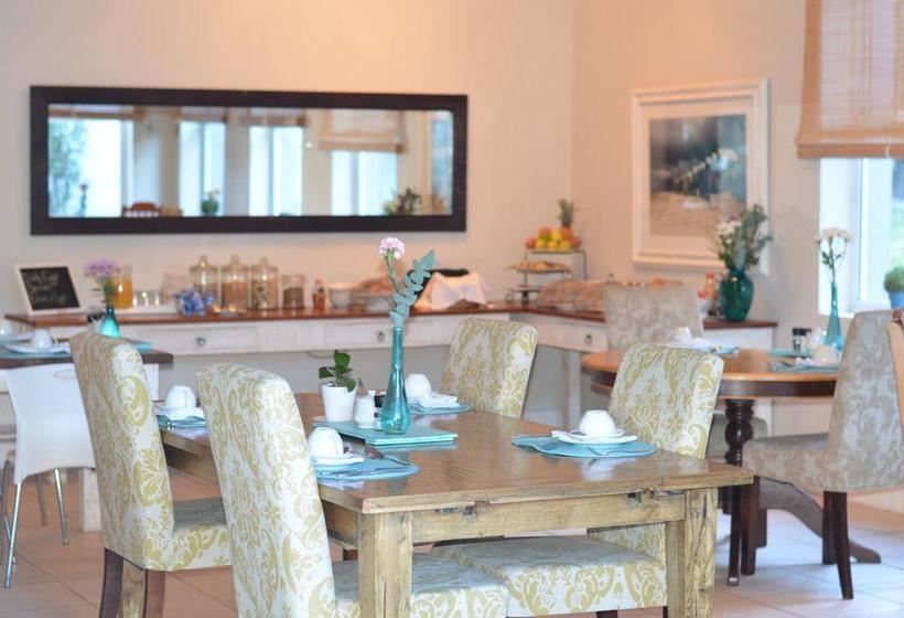 Pension 61 On Camps Bay 1