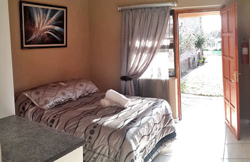 Pension Crystal Rose Lodge 1