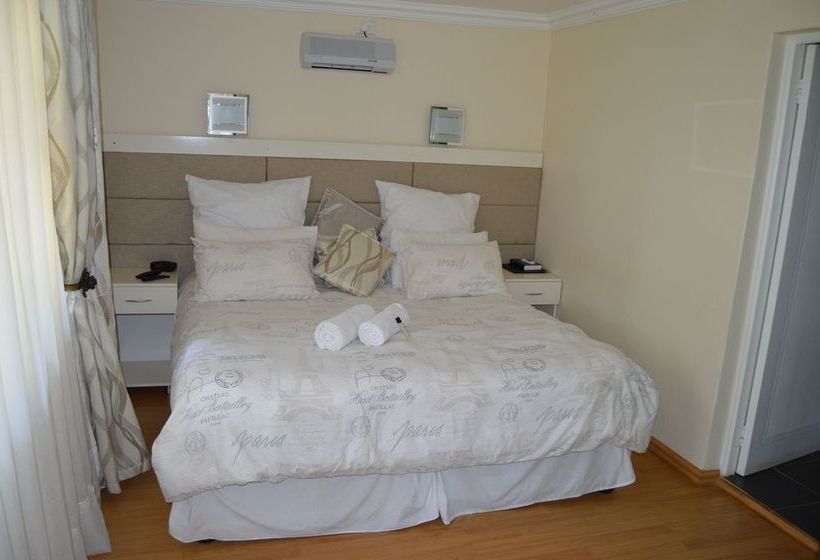 Pension Crystal Rose Lodge 13