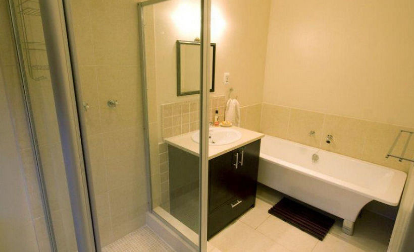 Pension Buckingham Guesthouse And Apartments 13