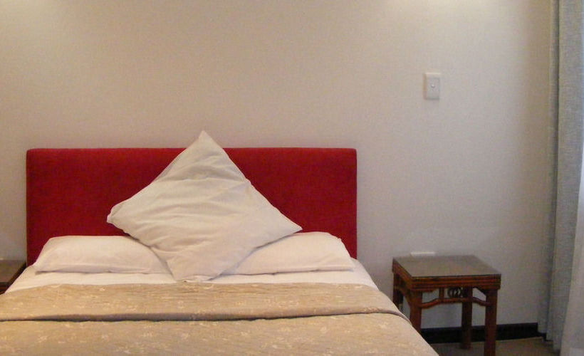 Pension Buckingham Guesthouse And Apartments 4