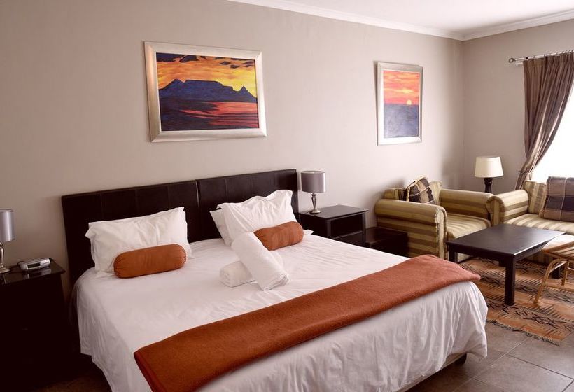 Pensão Sunset Decks 1