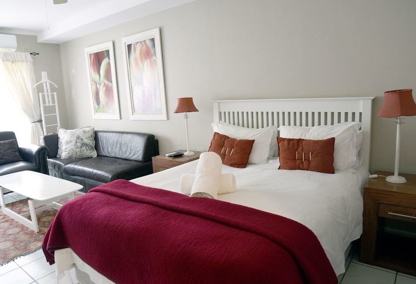 Pensão Sunset Decks 2