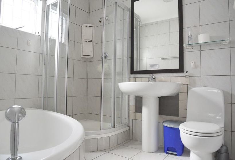 Pensão Sunset Decks 6