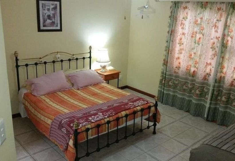 Pension Ebenezer Guest House Bluewater Bay 1