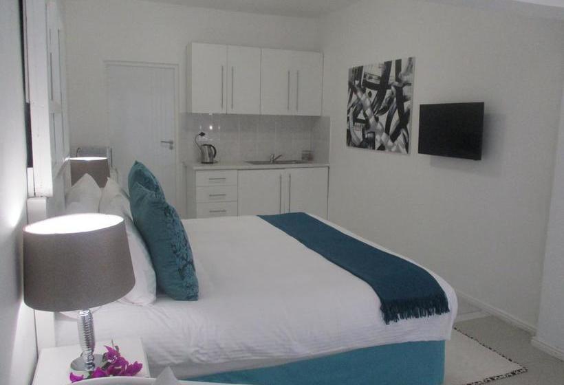 Hostel Saldanha Bay Lodge 11