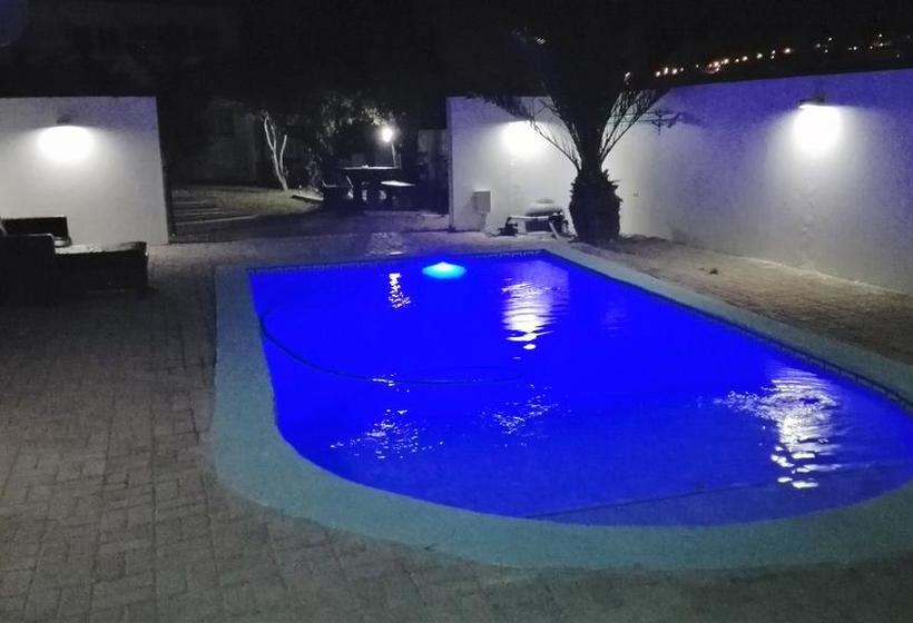 Hostel Saldanha Bay Lodge 5