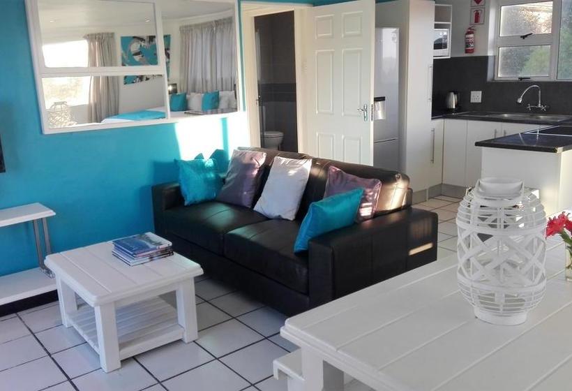 Hostel Saldanha Bay Lodge 8