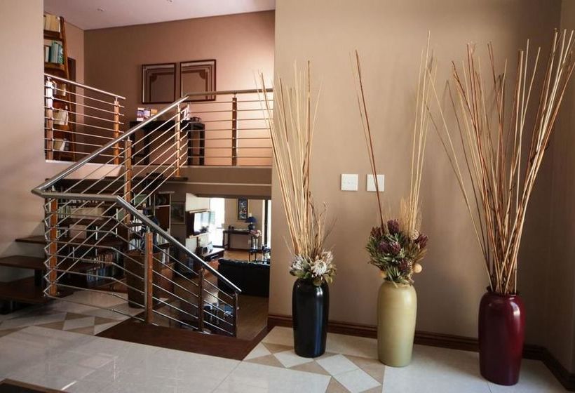 Pension Over The Moon Guesthouse 20