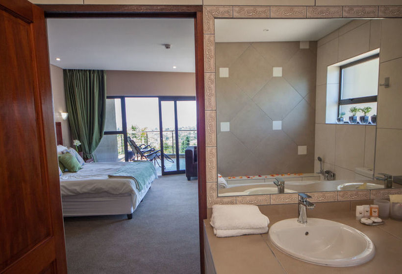 Pension Over The Moon Guesthouse 9