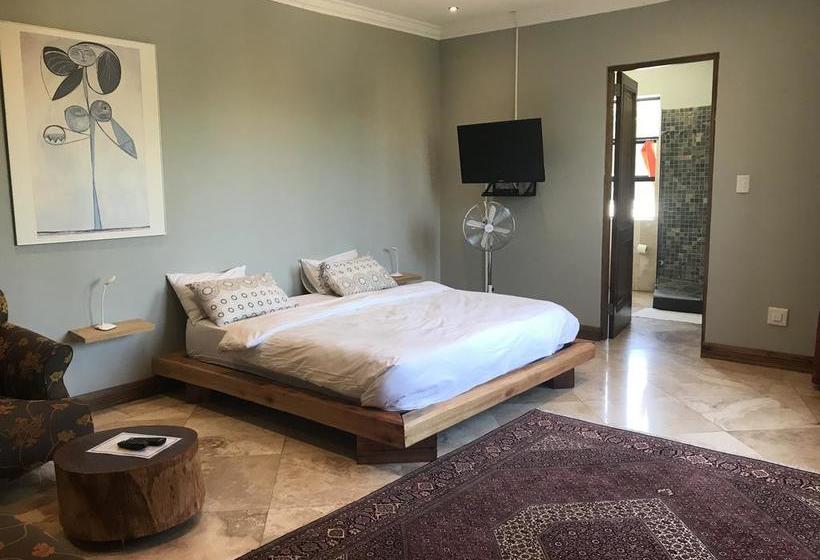 Pension Aramesh Luxury Guesthouse 12