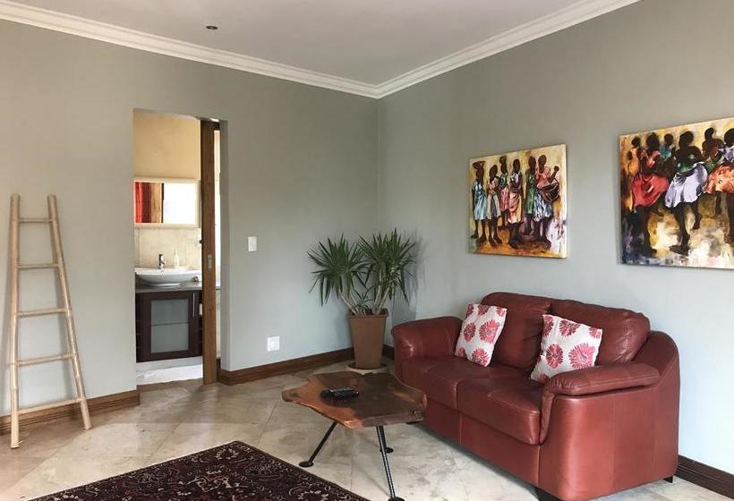 Pension Aramesh Luxury Guesthouse 13