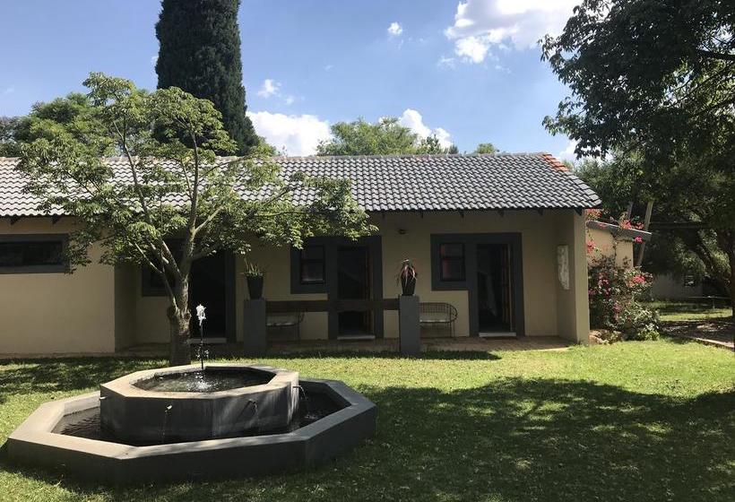 Pension Aramesh Luxury Guesthouse 14