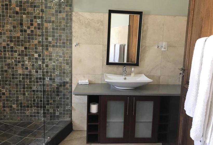 Pension Aramesh Luxury Guesthouse 7