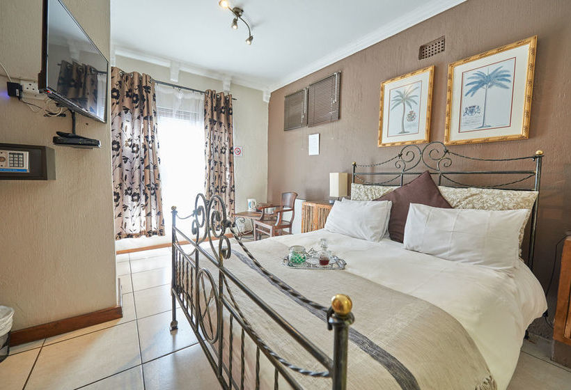 Pension 84 On Fourth 15