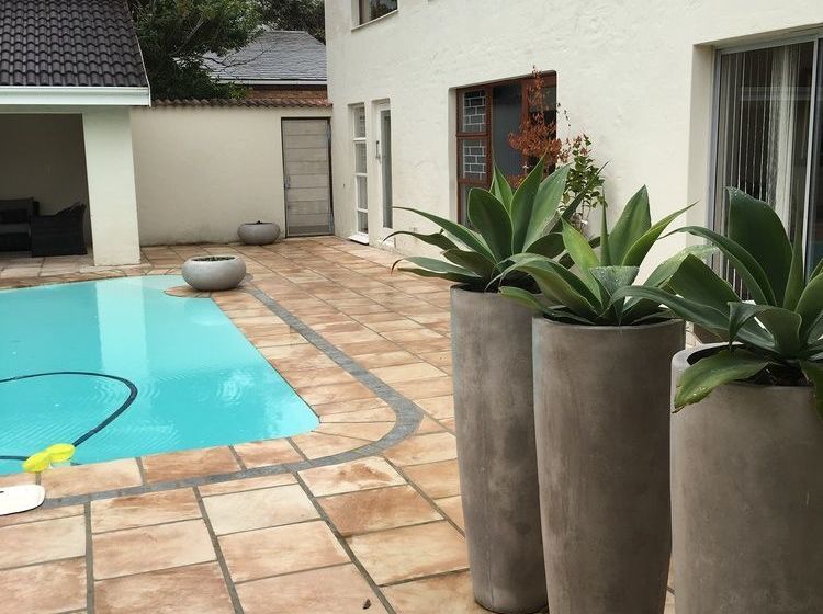 Pension Four Pines Lodge