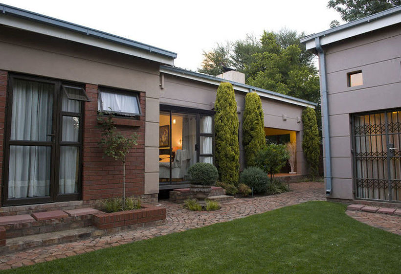 Pension Primavera Guest House 11