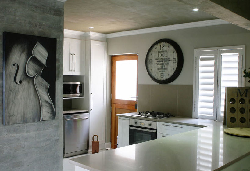 Avemore Lagratitude No 6 14