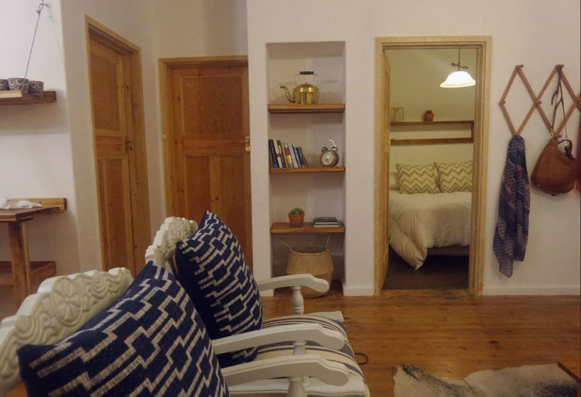 The Country Cottage 6