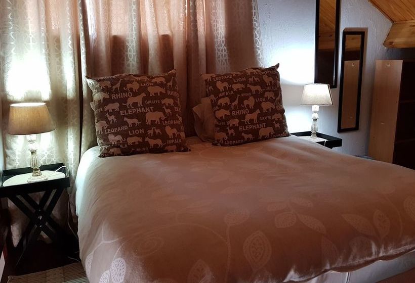 Six Valk Avenue Guest House 9