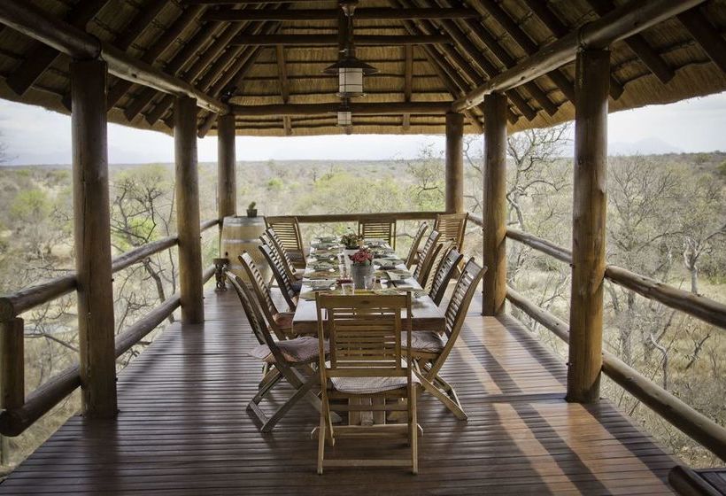 Hotel Sausage Tree Safari Camp 17