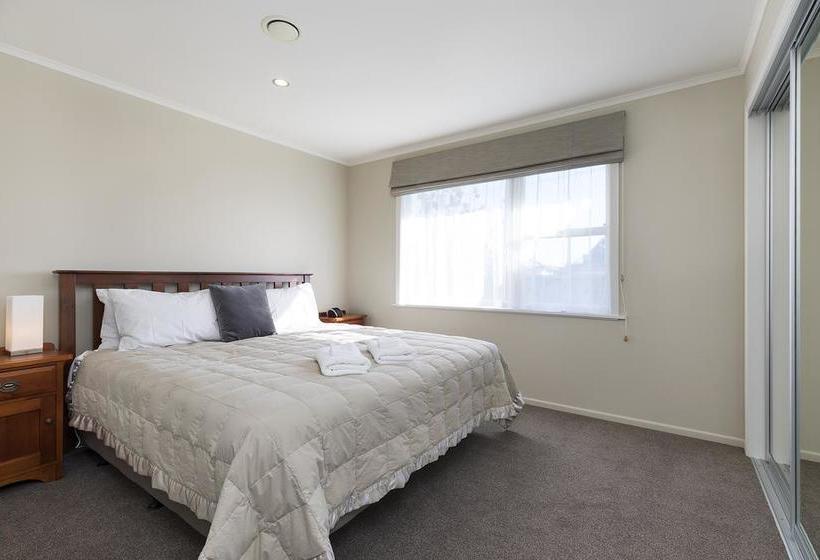 Motel Colonial Court Motor Inn Tauranga Isla Norte