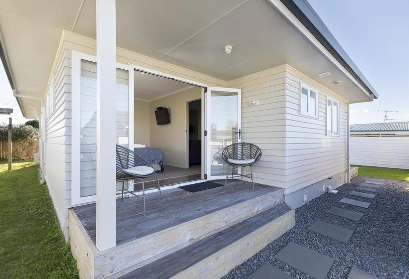 Motel Colonial Court Motor Inn 10